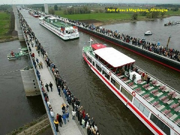 Pont d'eau à Magdeburg, Allemagne 
