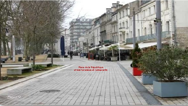 Place de la République et ses terrasses et restaurants 