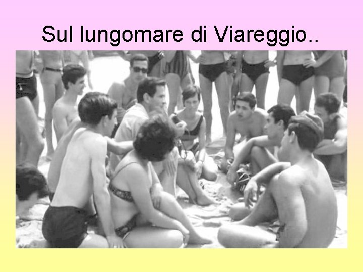 Sul lungomare di Viareggio. . Sul lungomare di Viareggio. .