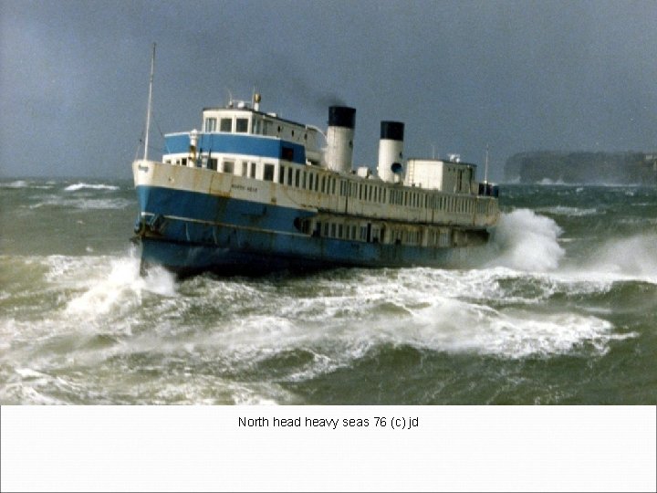 North head heavy seas 76 (c) jd 