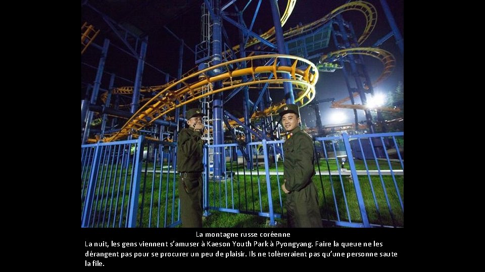 La montagne russe coréenne La nuit, les gens viennent s’amuser à Kaeson Youth La montagne russe coréenne La nuit, les gens viennent s’amuser à Kaeson Youth