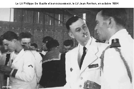 Le LV Philippe De Gaulle et son successeur, le LV Jean Reviron, en octobre