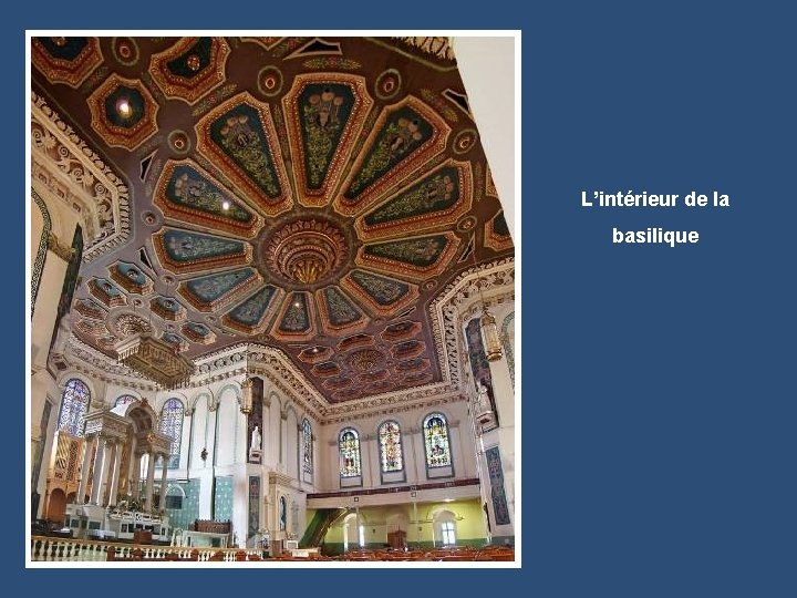 L’intérieur de la basilique 