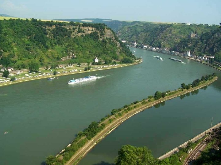 La roca de Loreley, donde cuenta la leyenda que se ubicaba una ninfa que