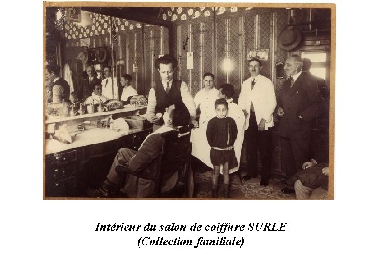 Intérieur du salon de coiffure SURLE (Collection familiale) 