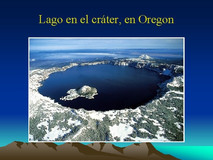 Lago en el cráter, en Oregon 