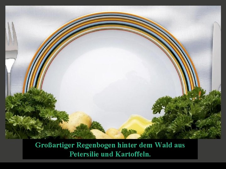 Großartiger Regenbogen hinter dem Wald aus Petersilie und Kartoffeln. 