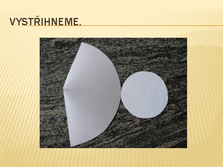 VYSTŘIHNEME. 
