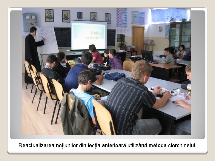 Reactualizarea noțiunilor din lecția anterioară utilizând metoda ciorchinelui. 