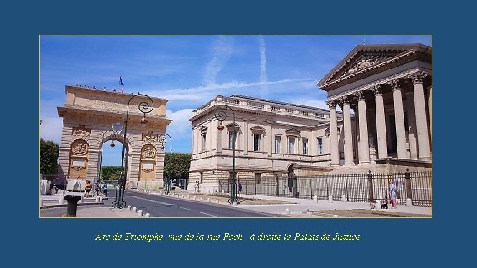 Arc de Triomphe, vue de la rue Foch à droite le Palais de Justice
