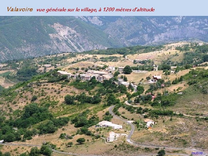 Valavoire vue générale sur le village, à 1200 mètres d’altitude 