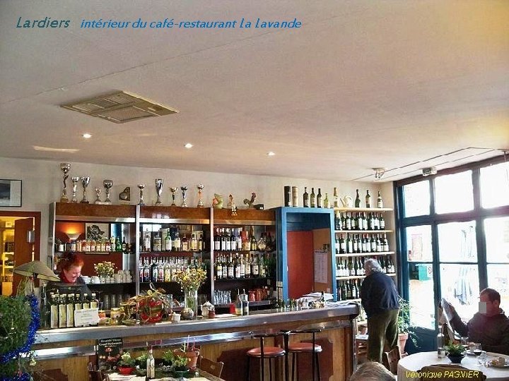 Lardiers intérieur du café-restaurant La Lavande 