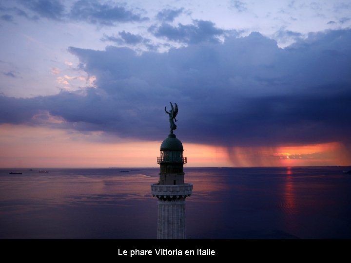 Le phare Vittoria en Italie 