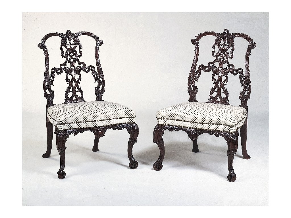 PERIODIC FURNITURE STYLES ADARSH RAJENDRAN FACULTY OF ARCHITECTURE