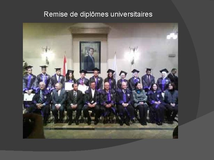 Remise de diplômes universitaires 