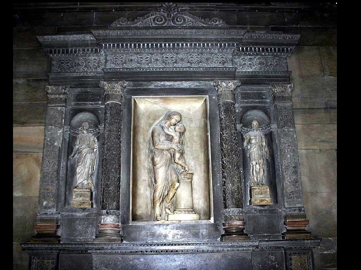 Nave izquierda Altar neoclásico 