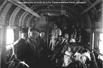 Passagers dans un Ju 52 de la Cie Transsaharienne (Pierre Laffargue) 