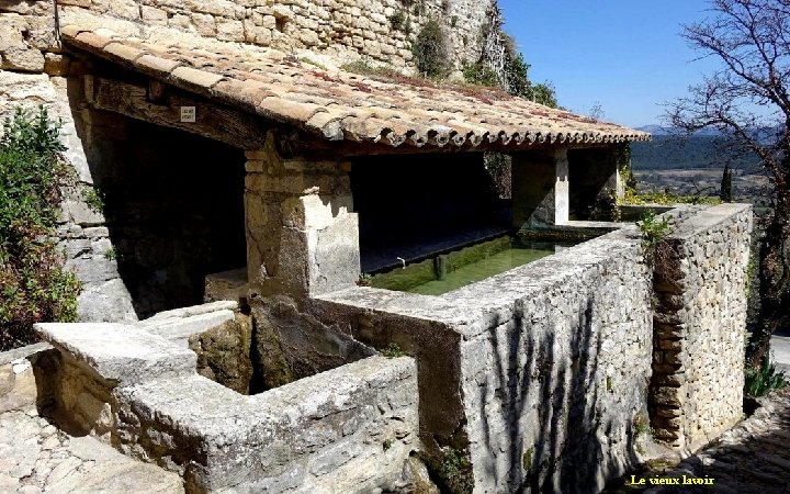 Le vieux lavoir 