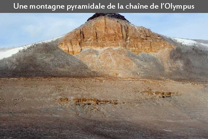 Une montagne pyramidale de la chaîne de l’Olympus 