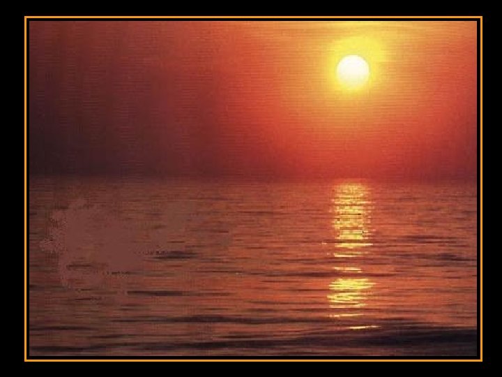 Quê tôi bờ sông Hậu giang Đêm về uống ánh trăng loang Chập chờn