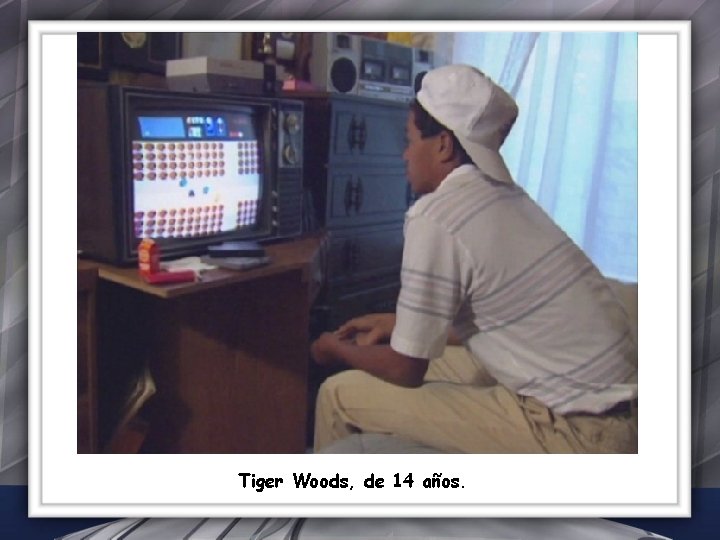 Tiger Woods, de 14 años. 