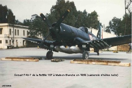 Corsair F 4 U-7 de la flottille 15 F à Maison-Blanche en 1959 (casserole