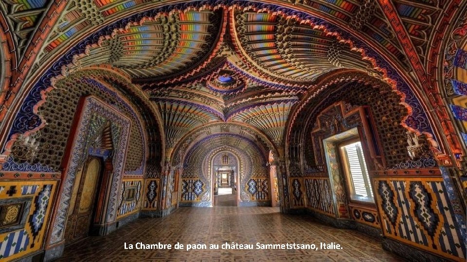 La Chambre de paon au château Sammetstsano, Italie. 