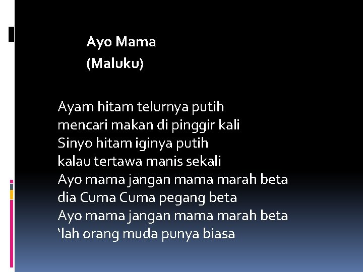 Ayo Mama (Maluku) Ayam hitam telurnya putih mencari makan di pinggir kali Sinyo hitam