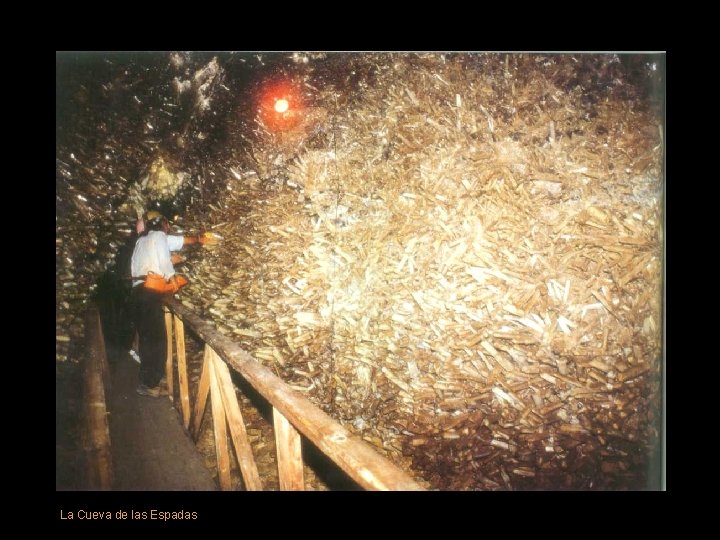 La Cueva de las Espadas 