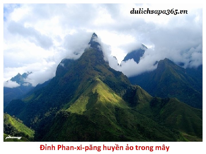 Đỉnh Phan-xi-păng huyền ảo trong mây 