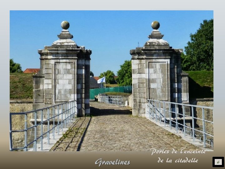 Portes de l’enceinte de la citadelle 6 