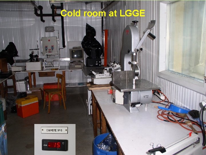 Cold room at LGGE Bulat 14 oct-03 