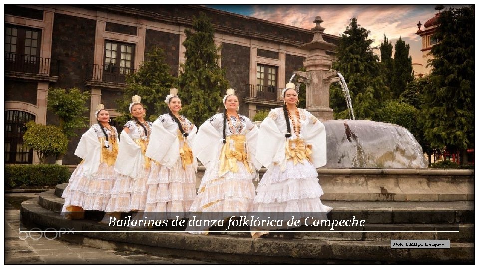 Bailarinas de danza folklórica de Campeche Photo © 2015 por Luis Luján • 