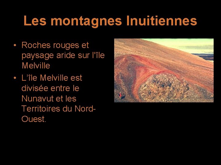 Les montagnes Inuitiennes • Roches rouges et paysage aride sur l'île Melville • L’île