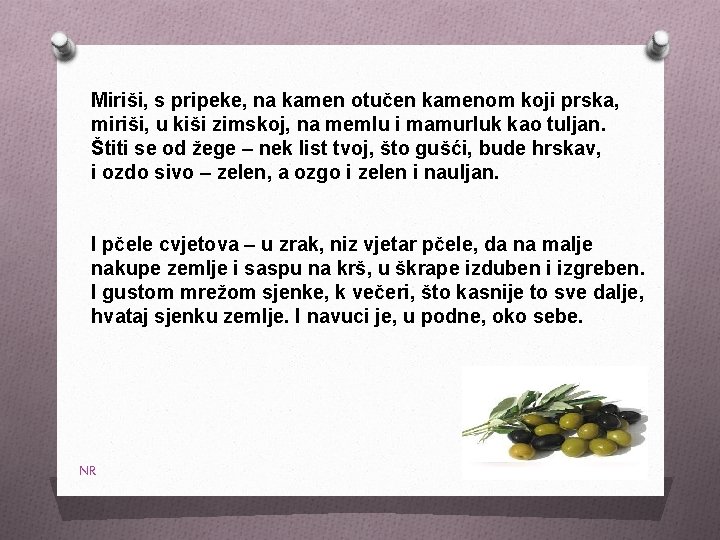 Miriši, s pripeke, na kamen otučen kamenom koji prska, miriši, u kiši zimskoj, na