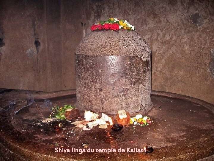 Dieu Shiva linga du temple de Kailash 