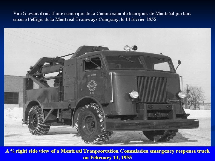 Vue ¾ avant droit d’une remorque de la Commission de transport de Montréal portant