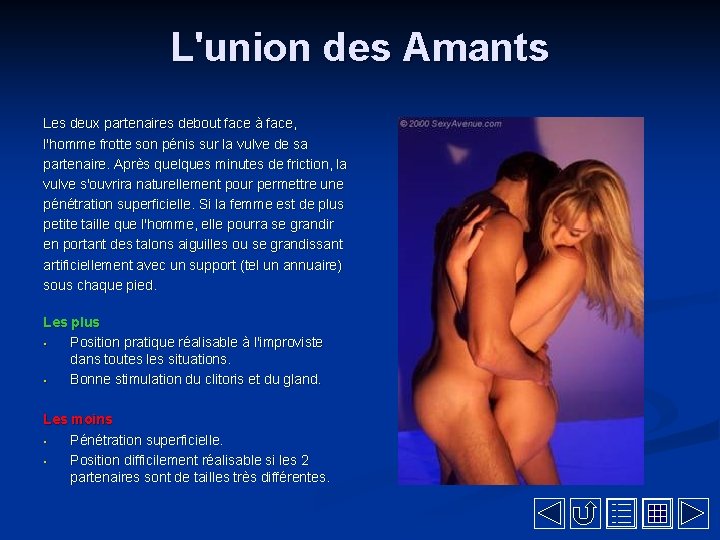 L'union des Amants Les deux partenaires debout face à face, l'homme frotte son pénis