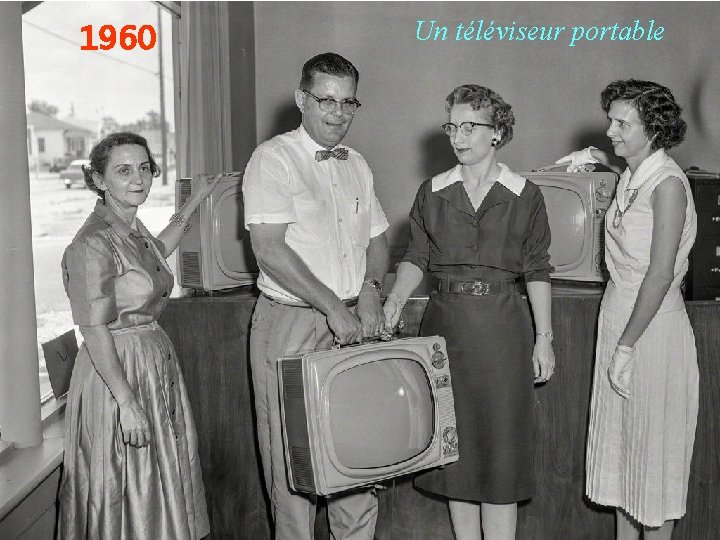 1960 Un téléviseur portable 