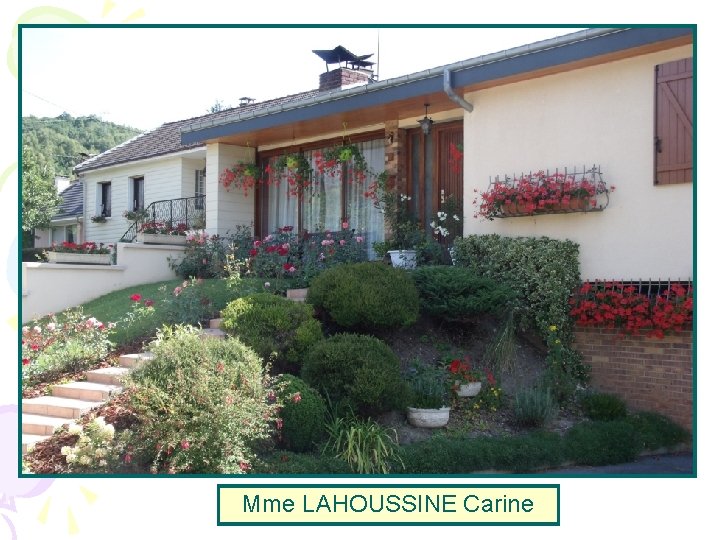 Mme LAHOUSSINE Carine 