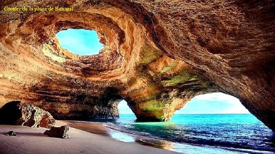 Grottes de la plage de Benagil 