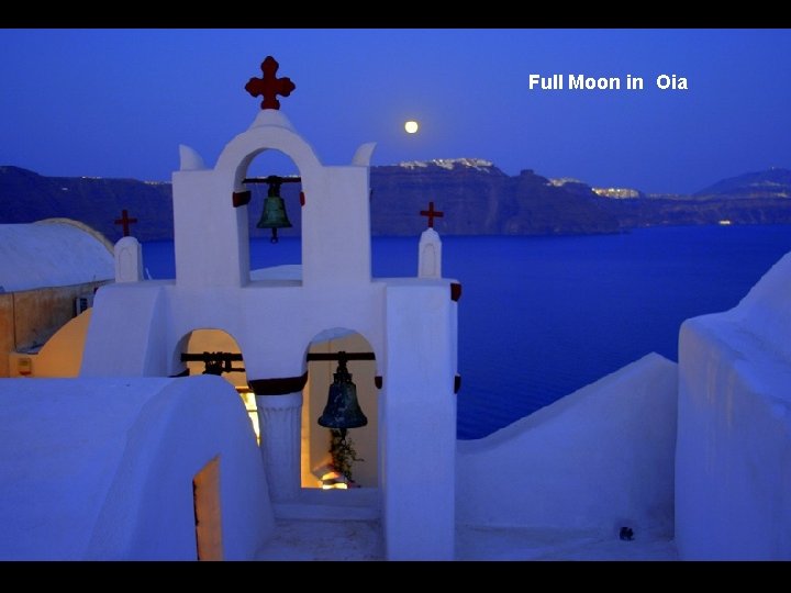 Full Moon in Oia 