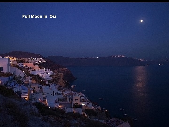 Full Moon in Oia 