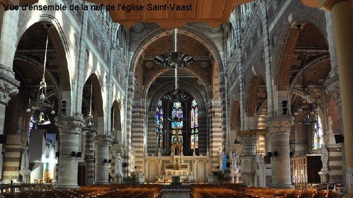 Vue d'ensemble de la nef de l'église Saint-Vaast 