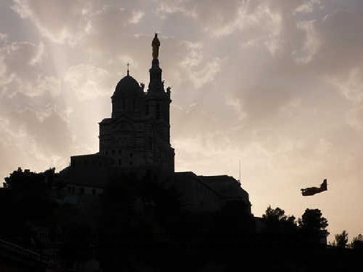 leur métier, simple au premier abord puisqu'il consiste à éteindre des feux avec un