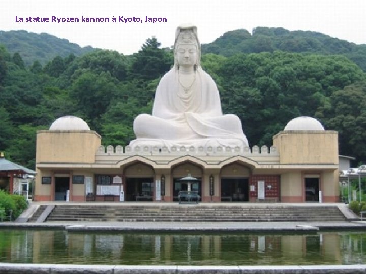 La statue Ryozen kannon à Kyoto, Japon 