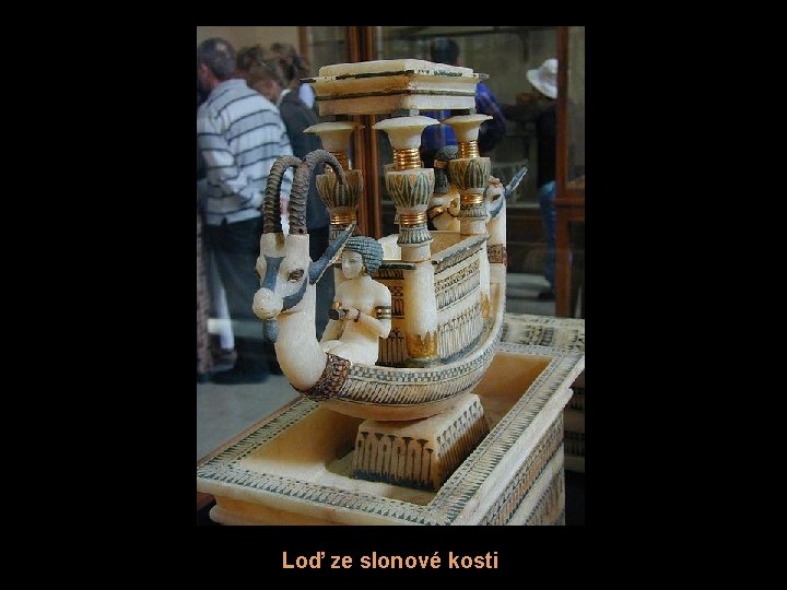 Loď ze slonové kosti 