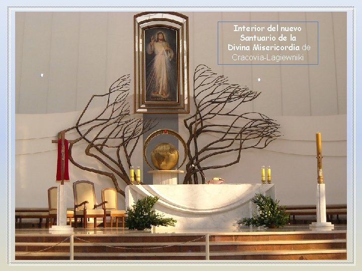 Interior del nuevo Santuario de la Divina Misericordia de Cracovia-Lagiewniki 