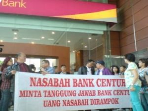 Kasus bank century Bank century merupakan bank public