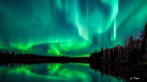 La aurora boreal es un hermoso fenmeno de